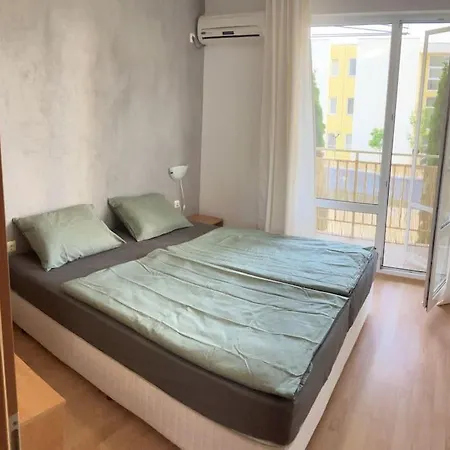 Sea Coast - 17 Pools Included *