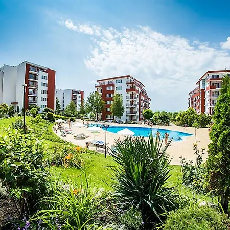 Sea Coast - 17 Pools Included Sveti Vlas