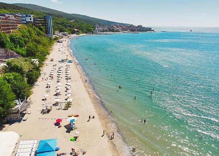 Sea Coast - 17 Pools Included *