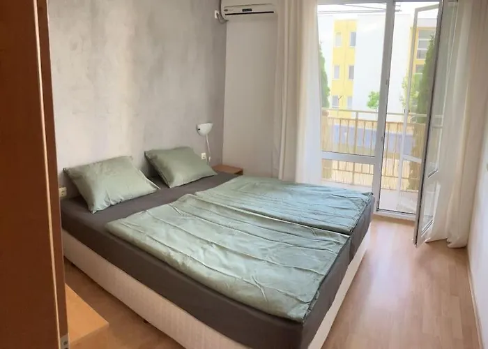 Sea Coast - 17 Pools Included *