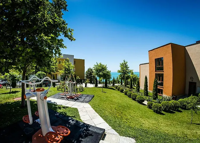 Sea Coast - 17 Pools Included 公寓 *